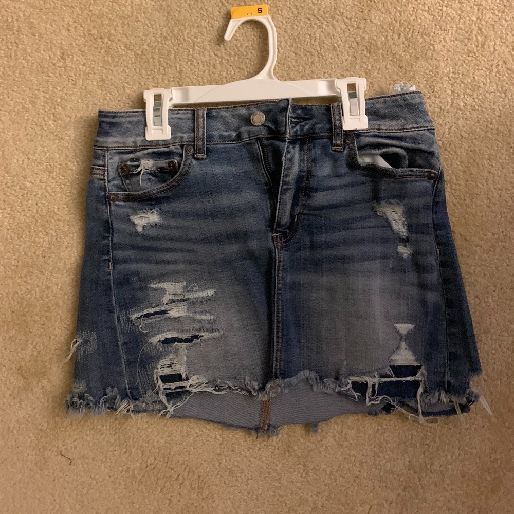 American Eagle Light Wash Jean Skirt